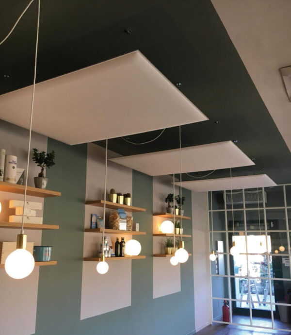 pannello soffitto con cavi