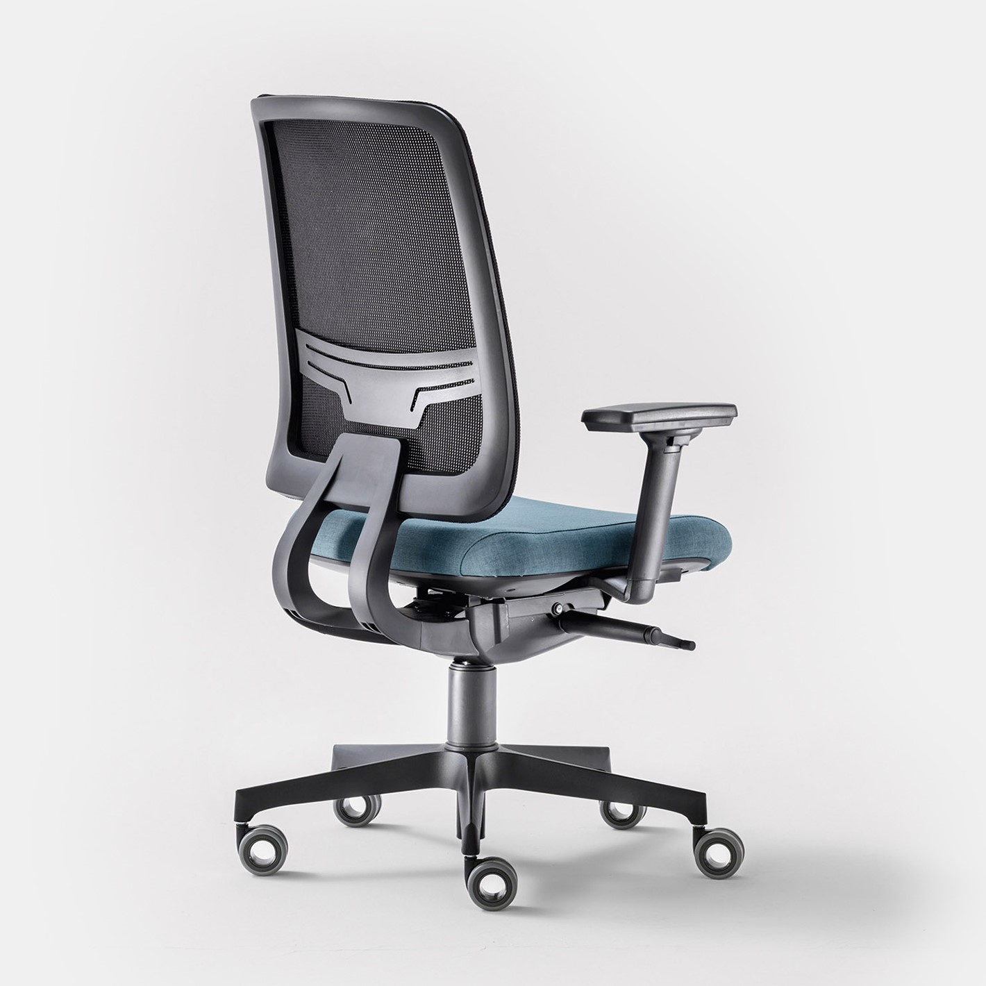 Sedia ergonomica da ufficio Tam con schienale in rete - Dimensione Ufficio  Arredamento